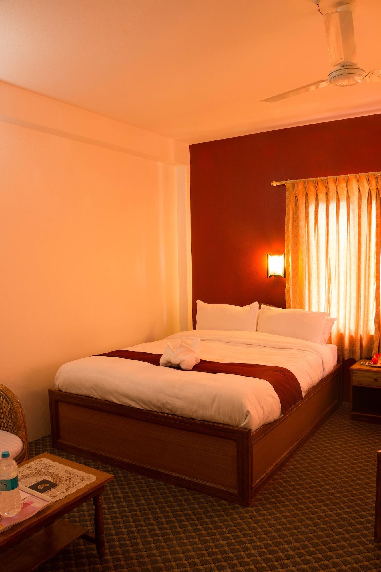 Hotel River Park Pokhara Kültér fotó