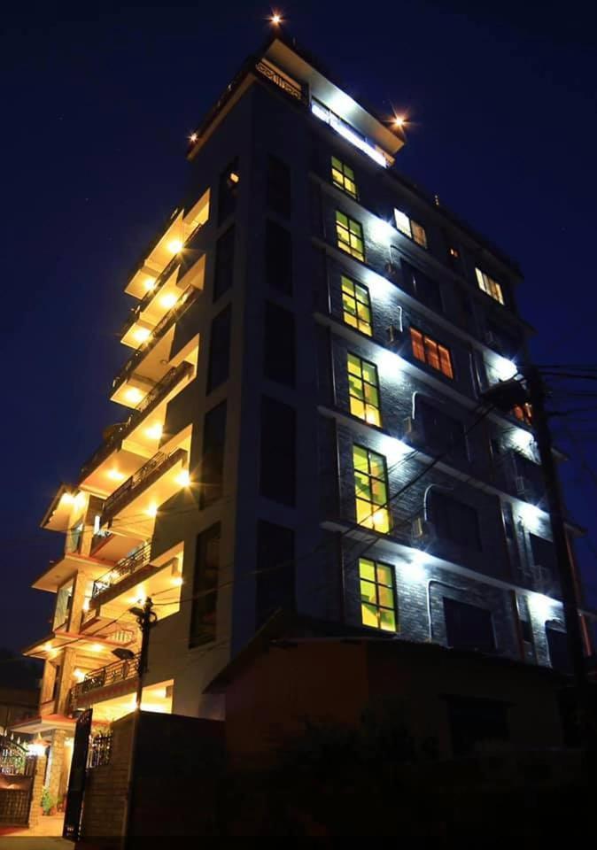 Hotel River Park Pokhara Kültér fotó