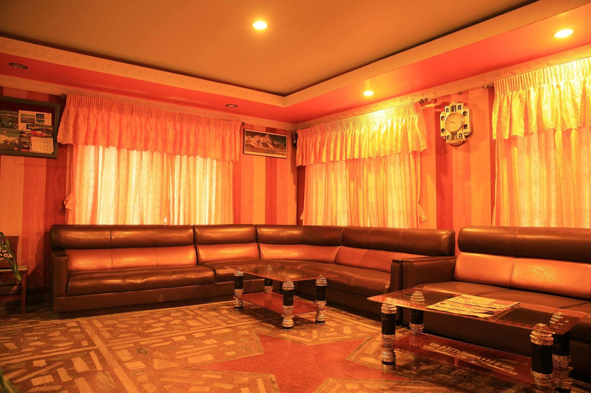 Hotel River Park Pokhara Kültér fotó