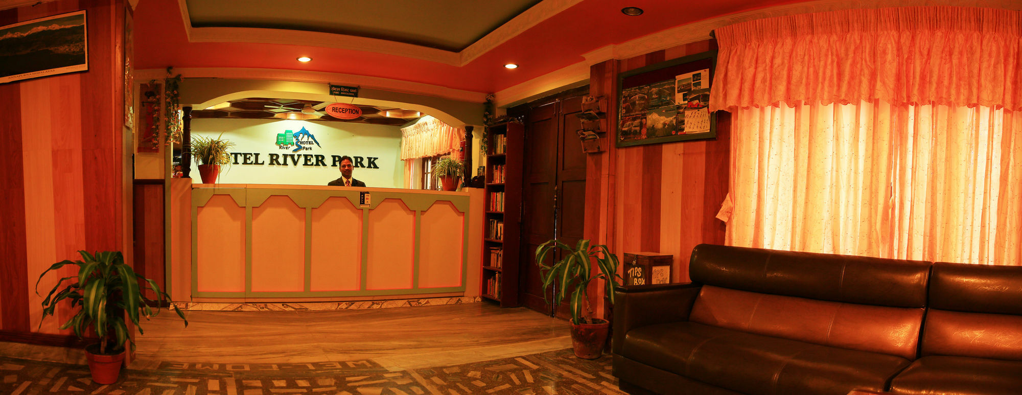 Hotel River Park Pokhara Kültér fotó