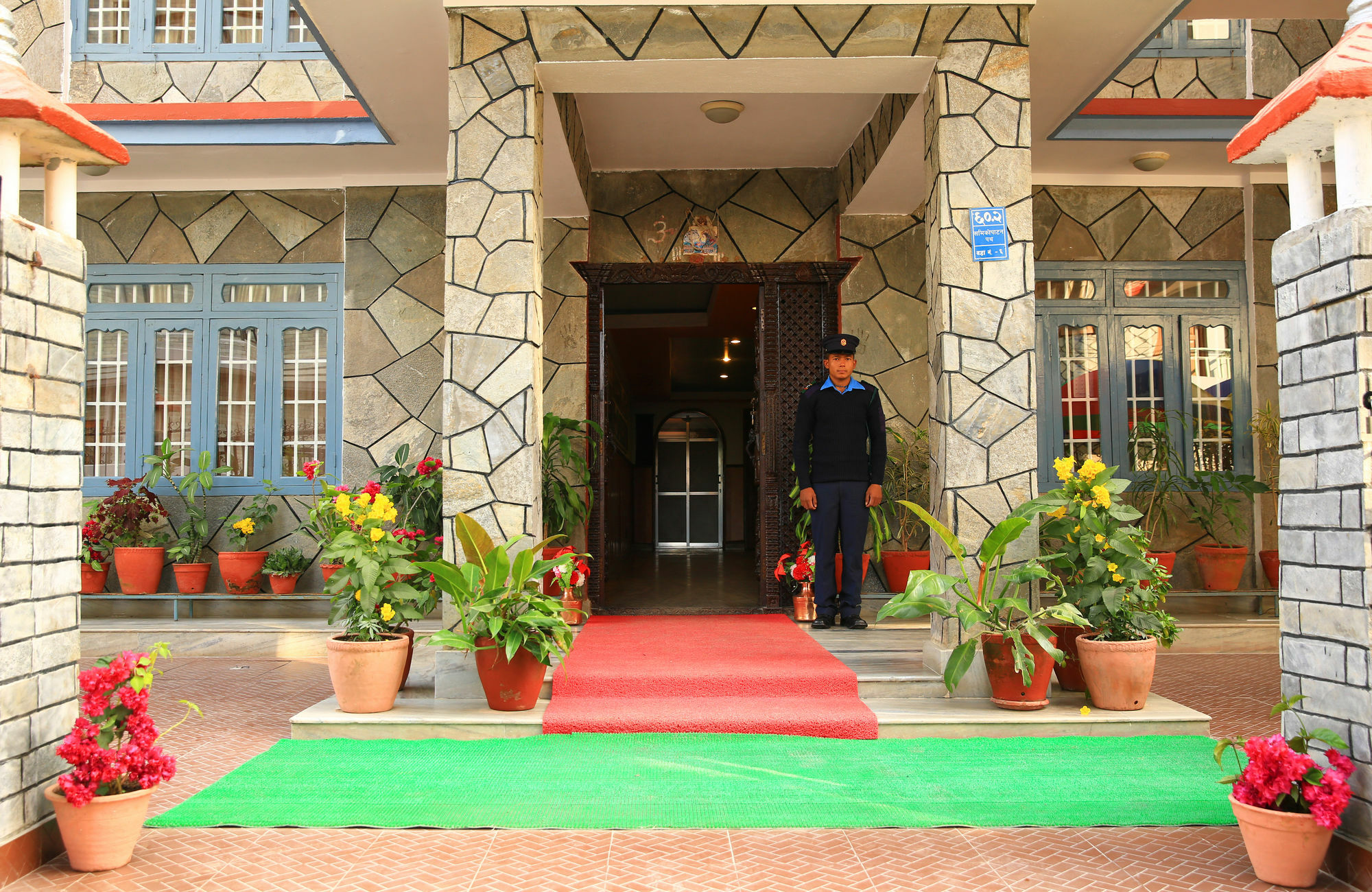 Hotel River Park Pokhara Kültér fotó